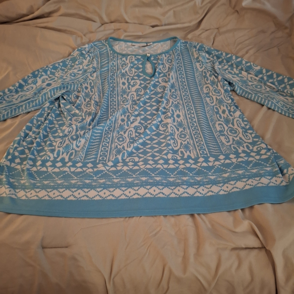 Susan Graver Blue Patterned Women's 3/4 Sleeve Top - Picture 3 of 10